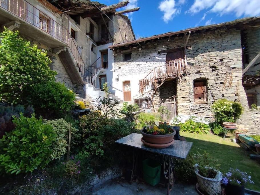 Hameau Gubioche, Casa Vacanze Chambave 外观 照片